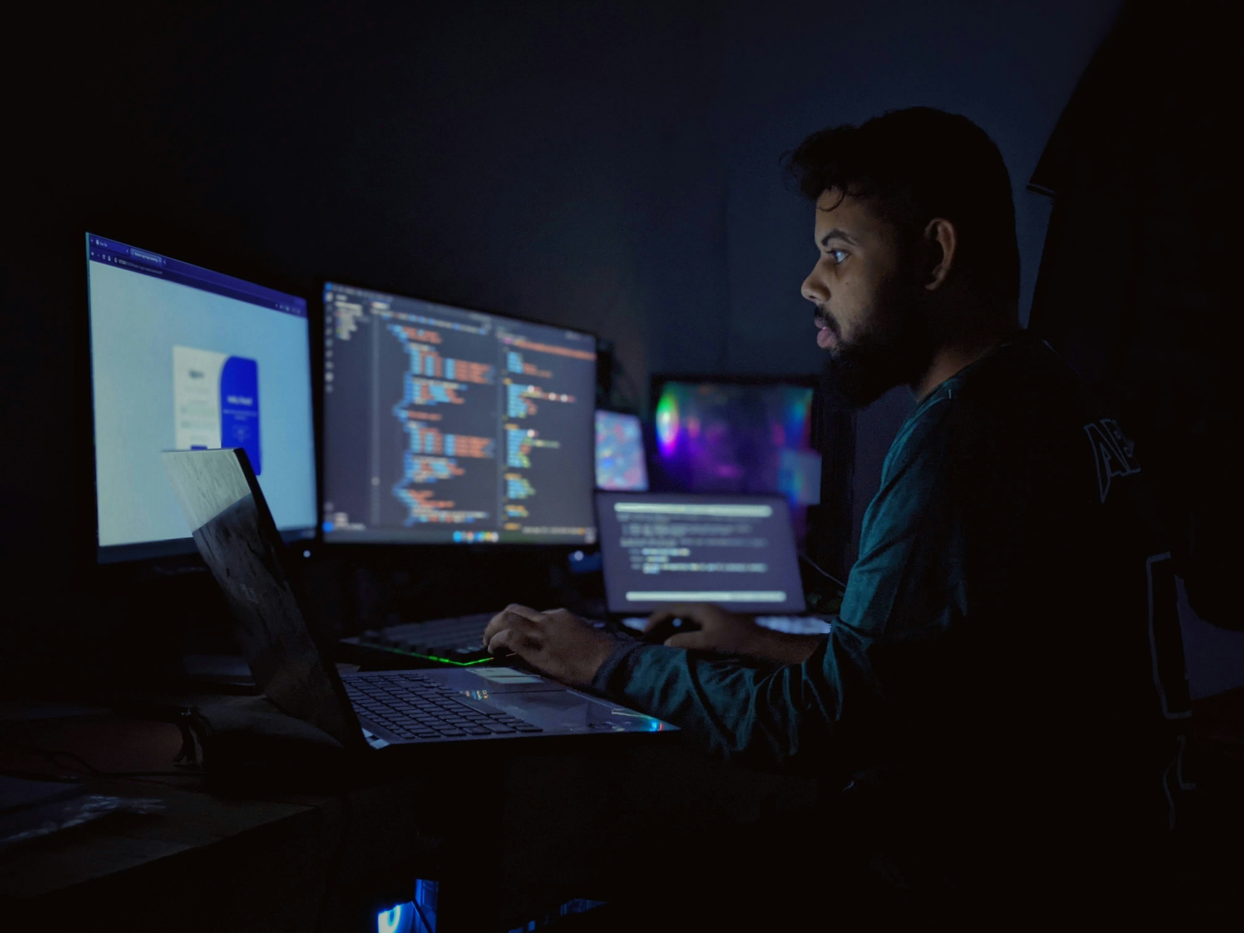 Demissões em tecnologia por IA batem 9 mil em 2026