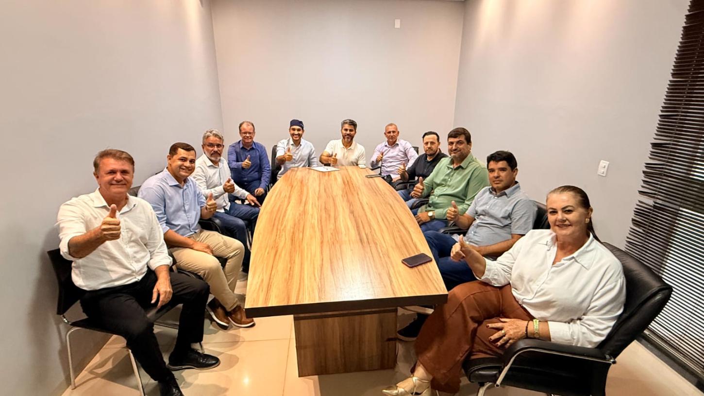 Liderados por Flori, prefeitos do Cone-Sul anunciam apoio a Marcos Rogério