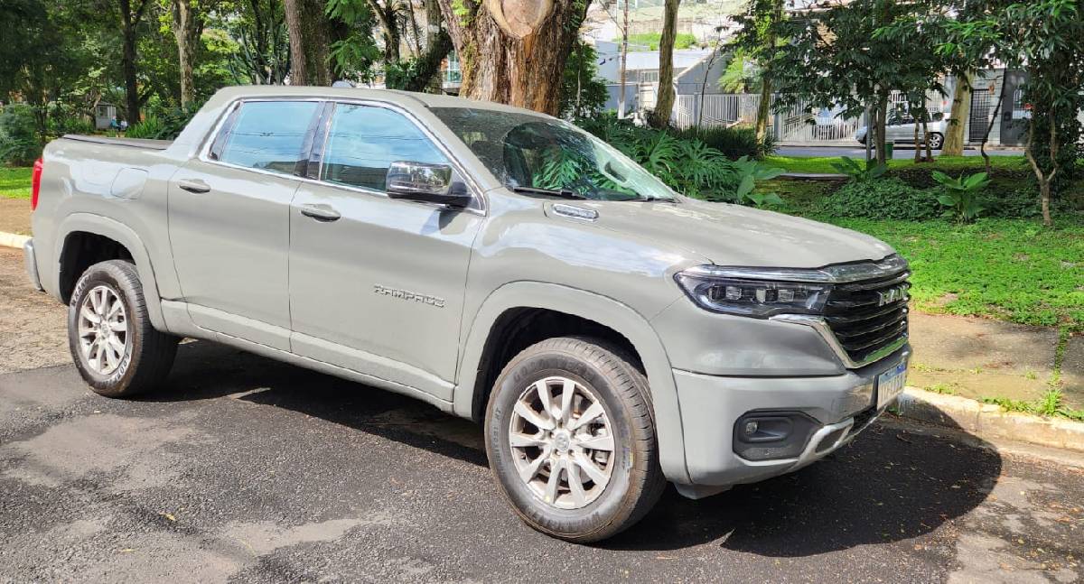 Ram Rampage 2026 atua no limite de uso urbano e amplia alcance na estrada