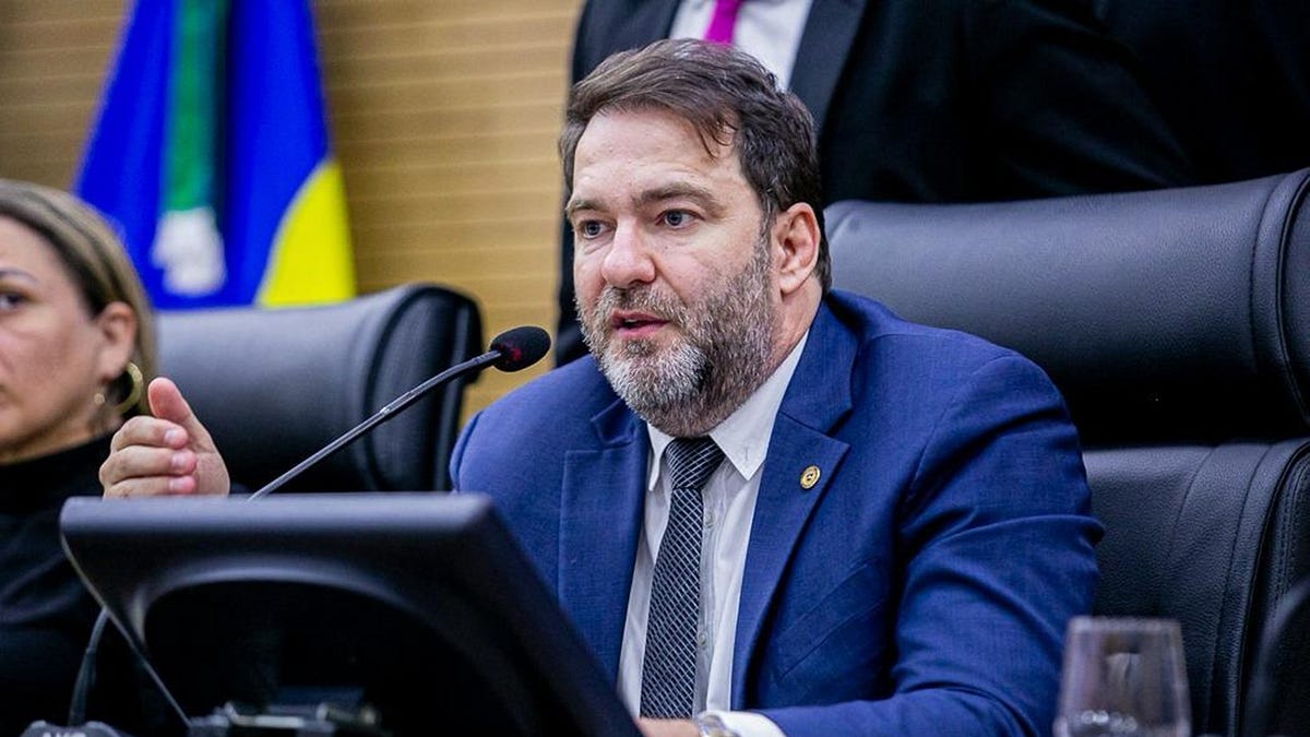 Alex Redano indica aquisição de equipamento de raio-X móvel para Alvorada D’Oeste