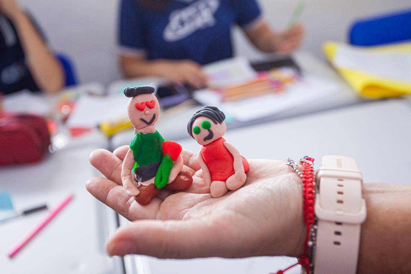 Quando a escola vira estúdio: oficina de animação encerra programação do CINEAMAZÔNIA na Escola Estadual Carlos Drummond de Andrade, em Candeias do Jamari