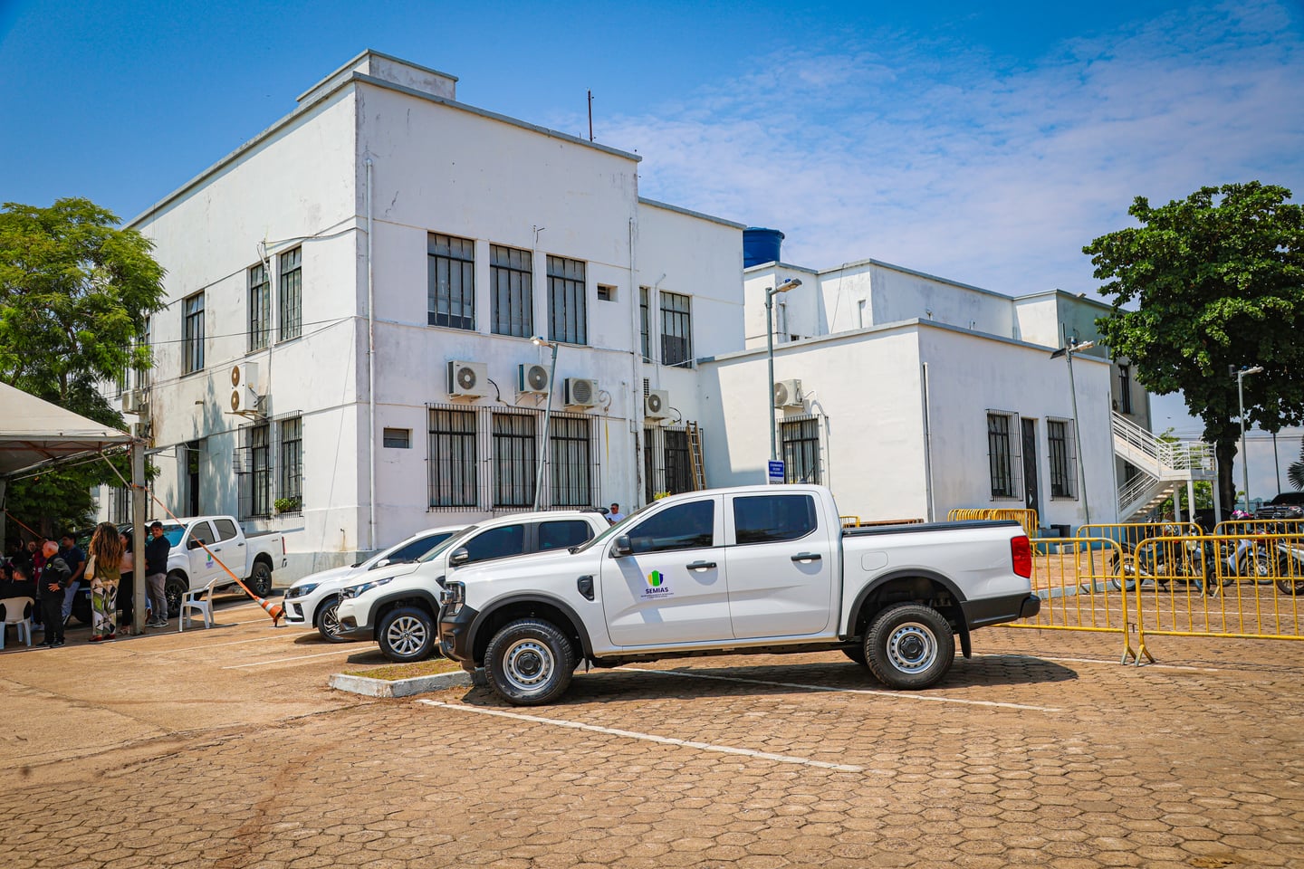 MPRO supervisiona entrega de 16 veículos para a assistência social em Porto Velho