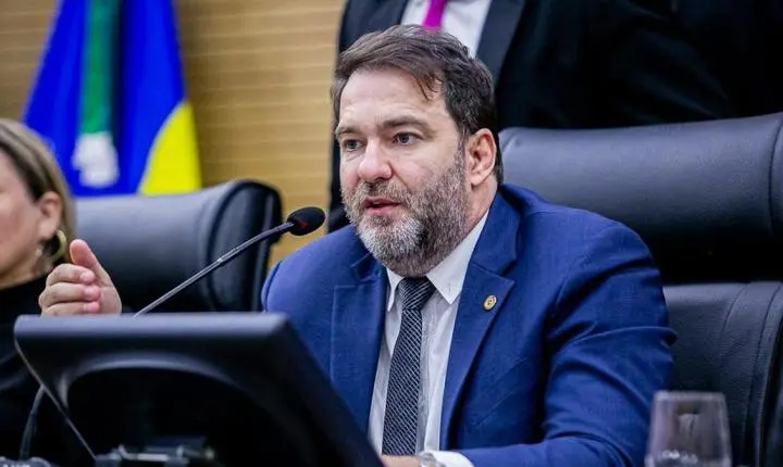 Alex Redano indica aquisição de equipamento de raio-X móvel para Alvorada D’Oeste