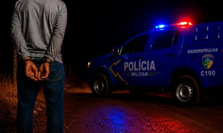 CASTANHEIRAS – POLÍCIA MILITAR LOCALIZA E PRENDE SUSPEITO DE HOMICÍDIO OCORRIDO EM NOVA BRASILÂNDIA