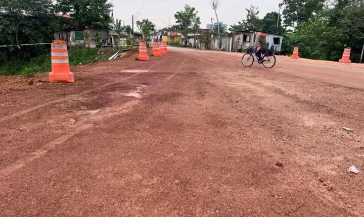 Obras de recuperação do Canal Santa Bárbara avançam e segurança no Cai N’Água é priorizada