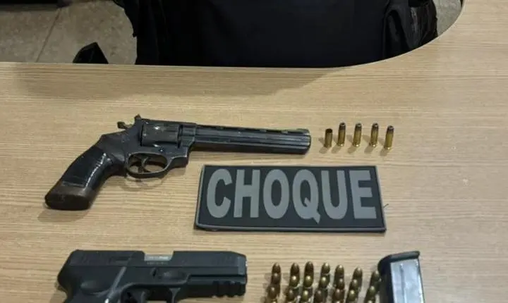Operação Dominus: BPCHOQUE atua em confrontos armados, apreende armas, munições e materiais bélicos.